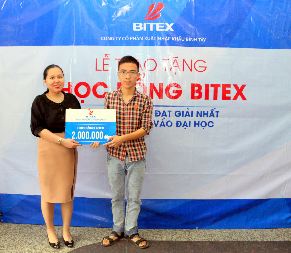 BITEX trao học bổng