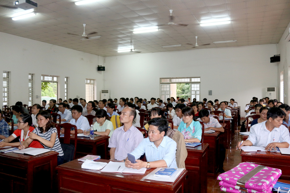 Giáo viên tham gia tập huấn tại tỉnh Bình Phước