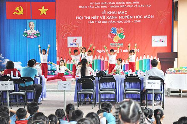 Gần 7000 thí sinh quận 12, Tân Phú, Hóc Môn, Bình Thạnh trổ tài vẽ tại hội thi Nét Vẽ Xanh