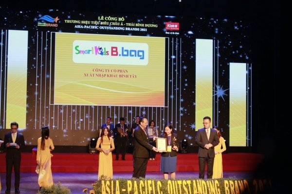 Nhãn hàng B.bag & Smartkids đạt Top 10 Thương hiệu Tiêu biểu Châu Á - Thái Bình Dương 2021