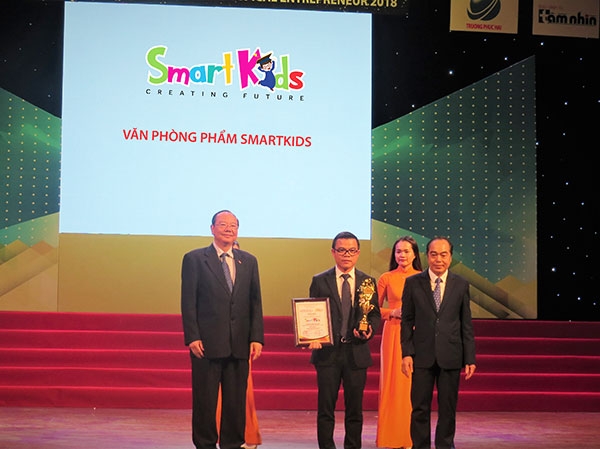 Smartkids nhận giải thưởng Top 10 “thương hiệu dẫn đầu Việt Nam” 2018